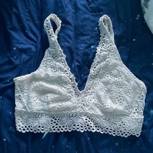 Aeries•White•Lace Crisscross Bralette•SZ-L